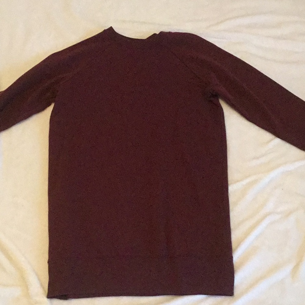 Maroon sweater